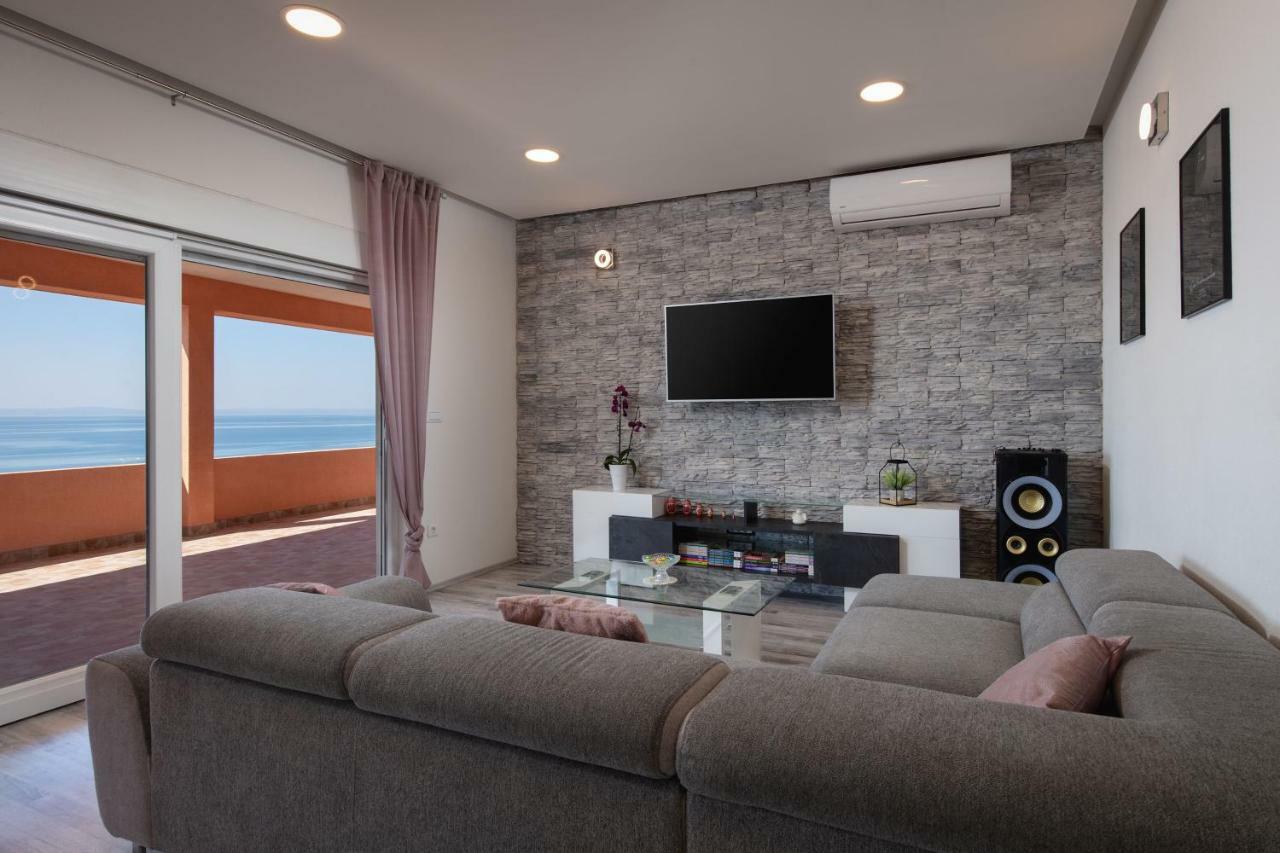 Luxury Apartment Nora ポドストラナ エクステリア 写真