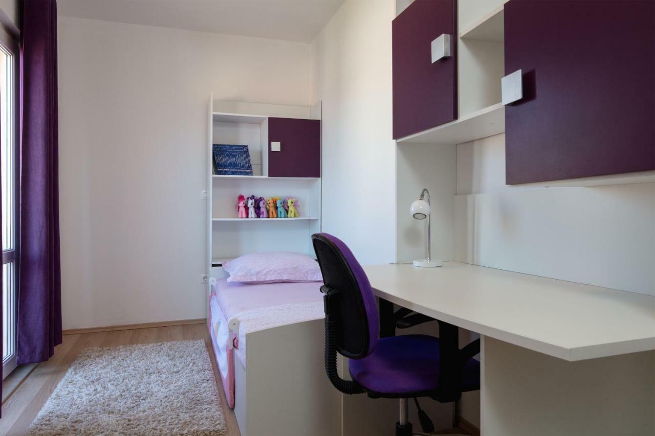 Luxury Apartment Nora ポドストラナ エクステリア 写真
