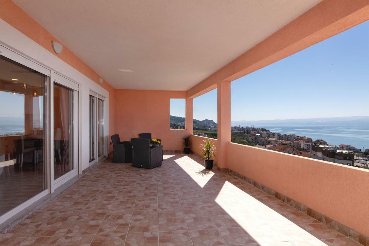 Luxury Apartment Nora ポドストラナ エクステリア 写真