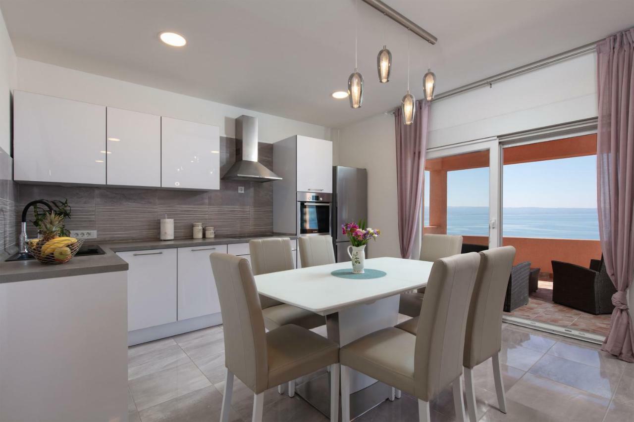 Luxury Apartment Nora ポドストラナ エクステリア 写真