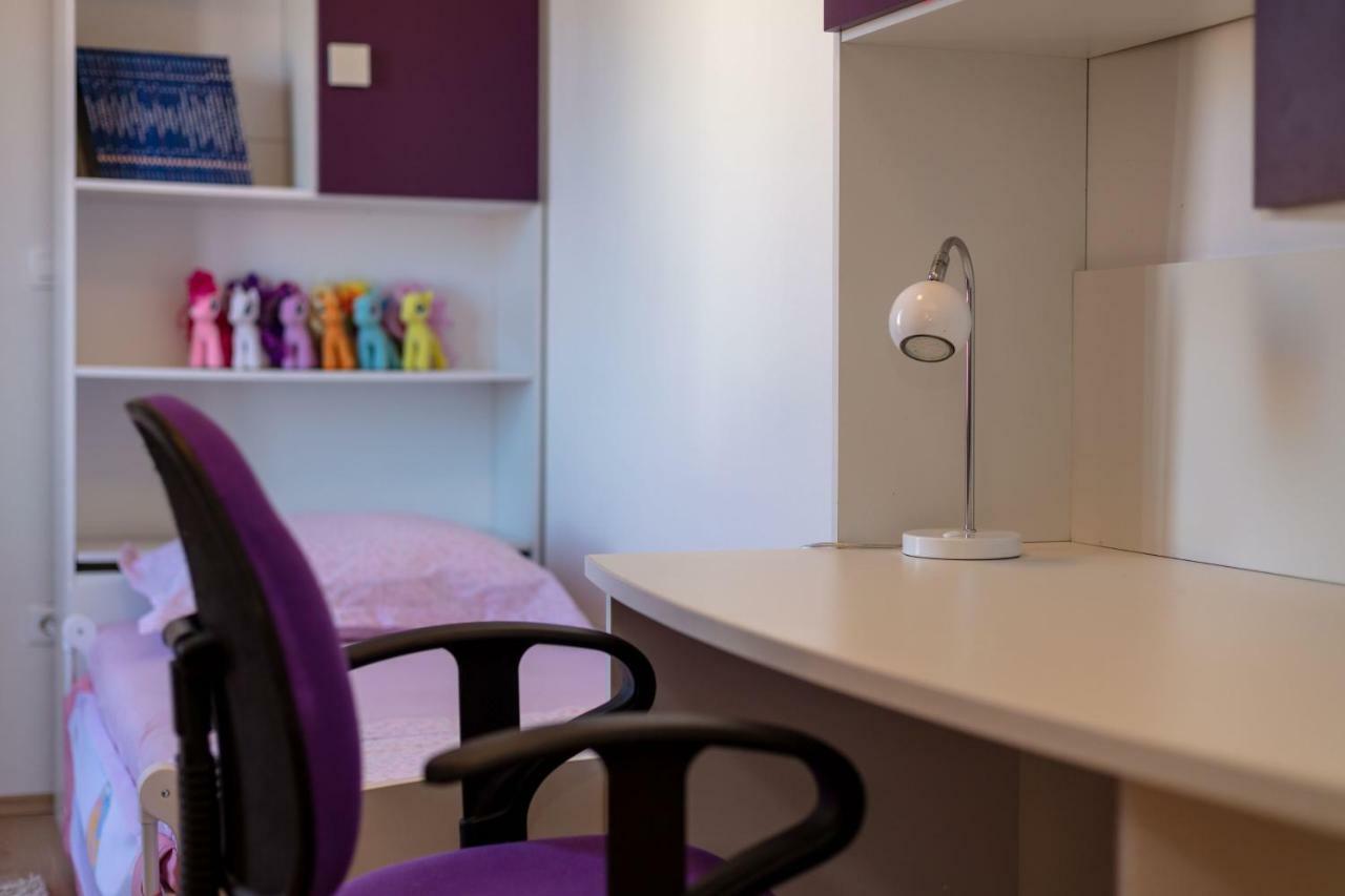 Luxury Apartment Nora ポドストラナ エクステリア 写真